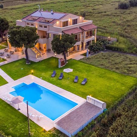 Гостевой дом Casale Ferrantino Джулианова Экстерьер фото